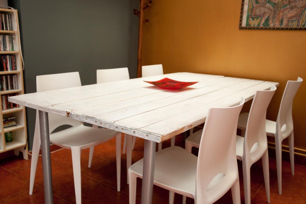 Holiday Home La Casa Azul Barcelona Luaran gambar