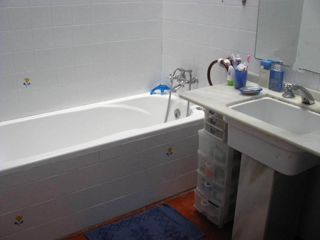 Holiday Home La Casa Azul Barcelona Luaran gambar